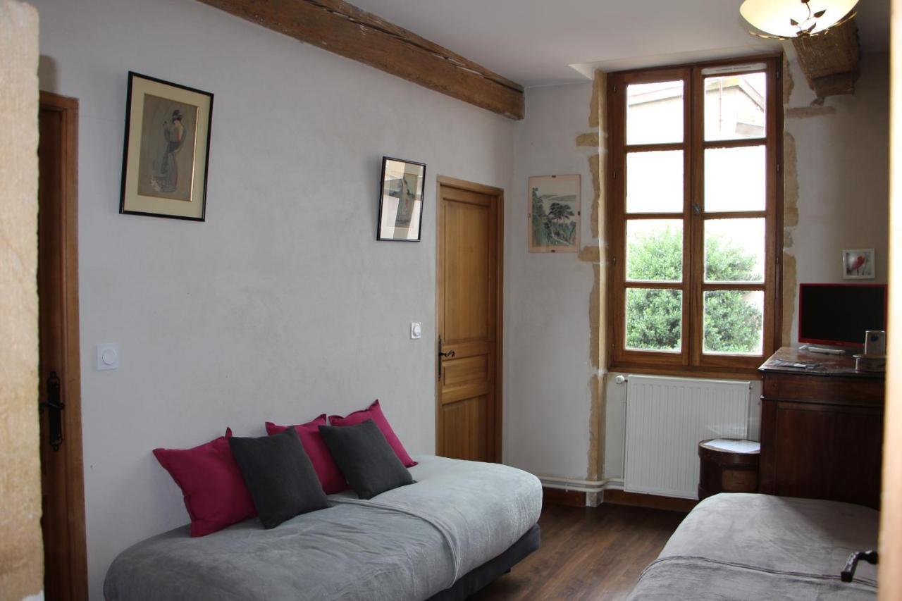 Le Relais Des Dames Bed & Breakfast Neuville-sur-Saone Exterior photo