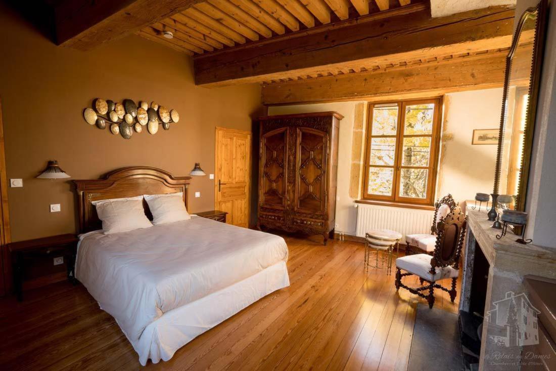 Le Relais Des Dames Bed & Breakfast Neuville-sur-Saone Exterior photo